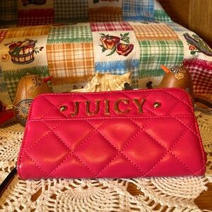 Wallet, with multi compartments, Pink, Juicy, Like New‼️🎉